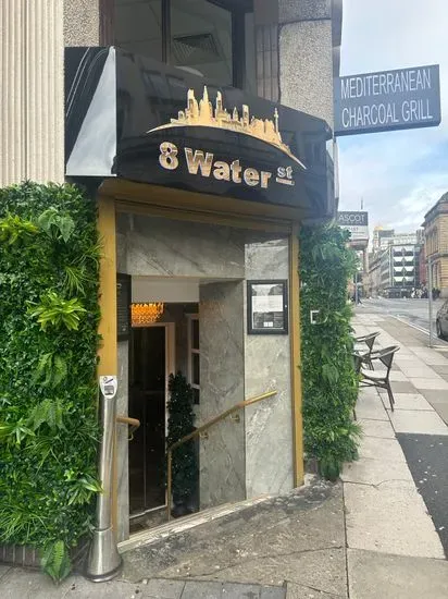 8 Water Street Mediterranean Bar & Grill