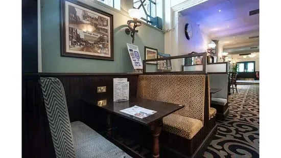 J.J. Moon's - JD Wetherspoon