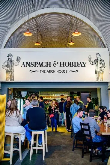 Anspach & Hobday: The Arch House