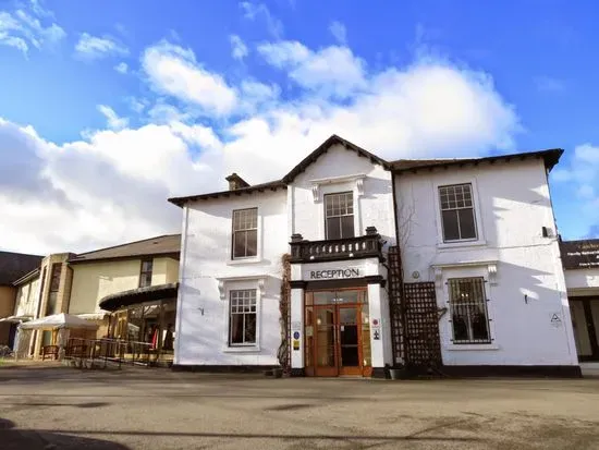 Castlecary Hotel