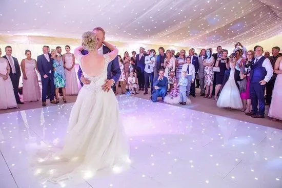 Amp And Decks - Wedding DJ & Events / DJ Derbyshire