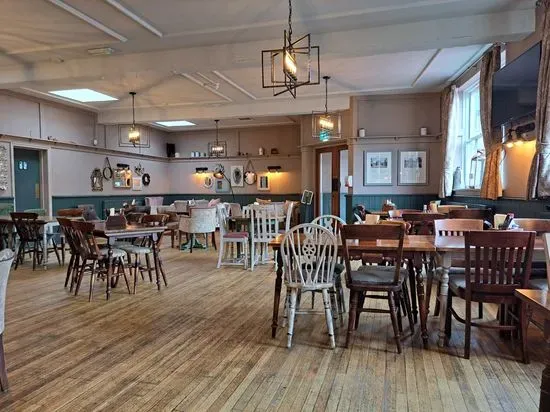 Wheatsheaf Pub and Pantry