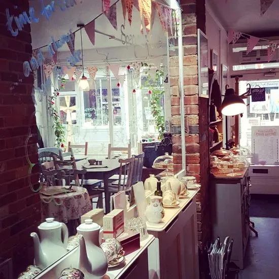 The Strawberry Teapot Tearoom & Cakery