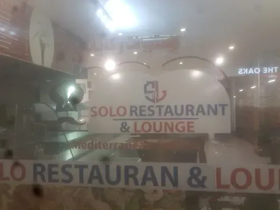 Solo restaurants and lounge