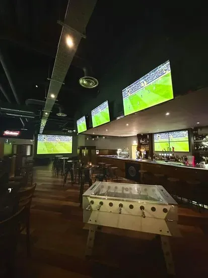 Central Sports Bar