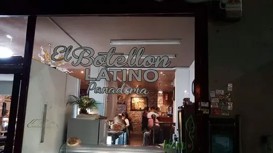 Botellón Latino By Luis Vega
