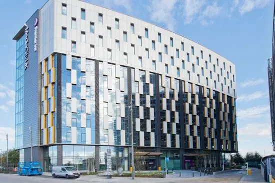 Premier Inn Manchester Salford Media City hotel