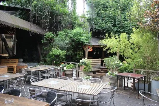 Garden Bar