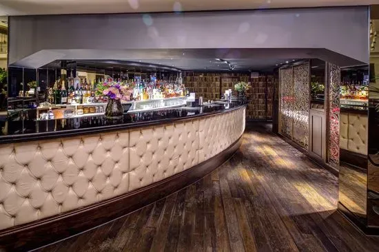 The Lounge Bar at Palm Beach Mayfair