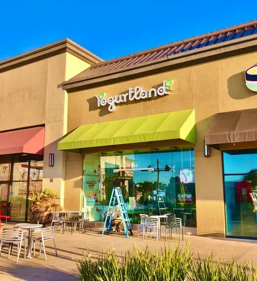 Yogurtland Salinas