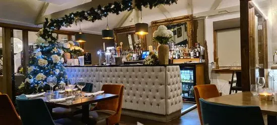 Top Oak Restaurant & Pub Essex Venue Hire Stapleford Abbotts