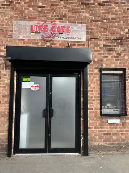 Life cafe - Bar & Grill