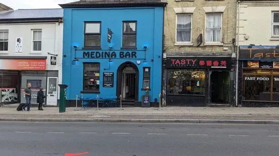 Medina bar