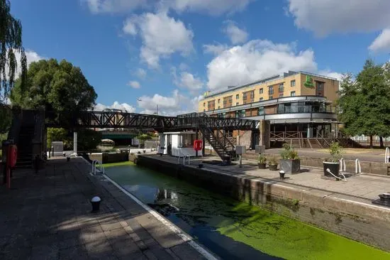 Holiday Inn London - Brentford Lock, an IHG Hotel