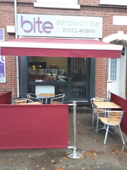 Bite sandwich bar