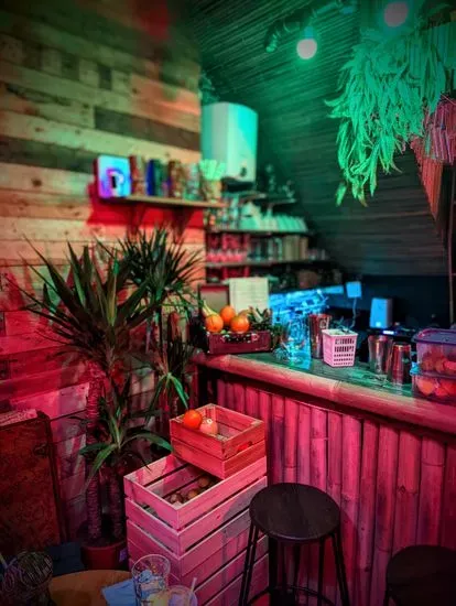 Tropichol - Tiki Bar