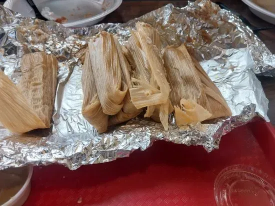 Delia's Specializing in Tamales