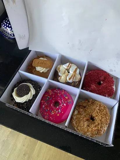 Doughnotts Bakery