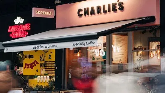 Charlie’s Café & Bakery