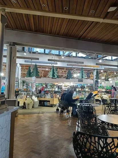 Victoria Plaza Café