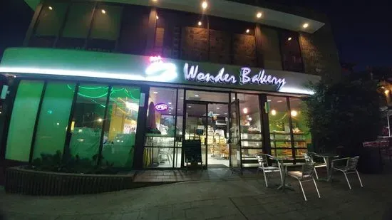 Wonder Bakery
