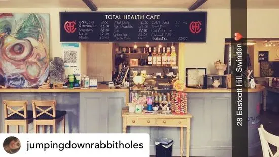 Mams Gallery & Total Health Cafe