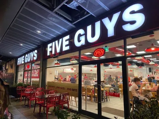 Five Guys Milton Keynes Xscape