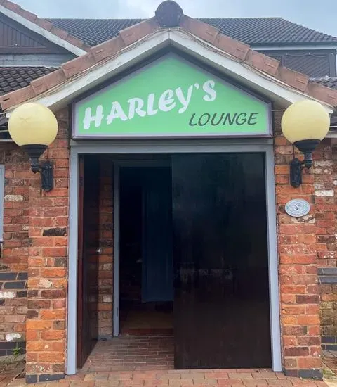 Harley's lounge