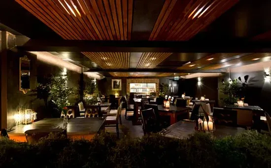 Lush Bar & Restaurant