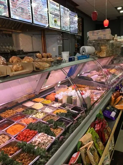 Fresno 2 Gourmet Deli