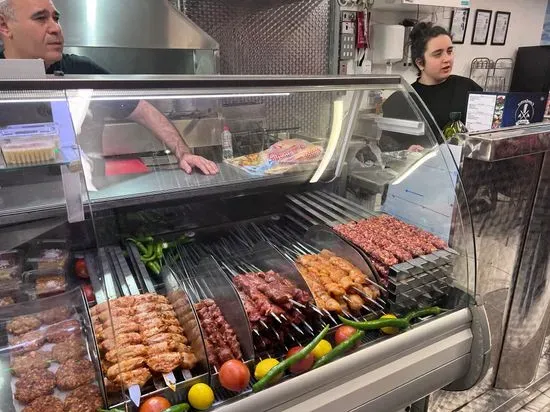 Aksular Kebab in Tottenham