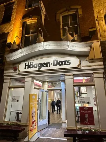 Häagen-Dazs Ice Cream Shop