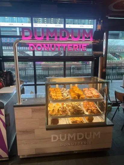 Dum Dum Doughnuts