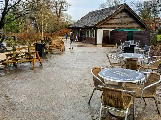 Lakeside Café