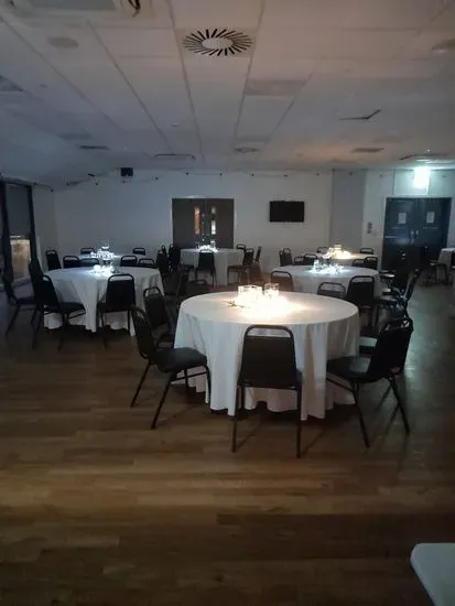 The Kitchen & Bar at Whitelands Farm