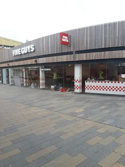 Five Guys Glasgow Fort