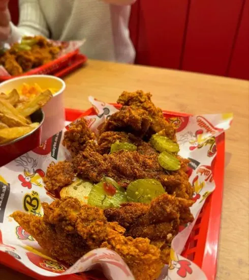 Lucky B's Hot Chicken