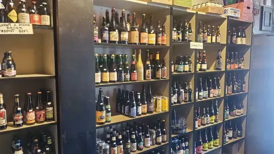 City Hops Craft Beer and Wine Bar