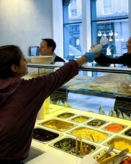 Garbanzos Falafel & Salad Bar (Monument)