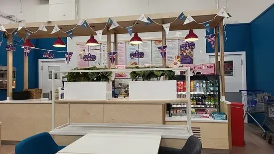 Tesco Extra cafe