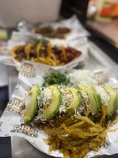 Tacos El Pío