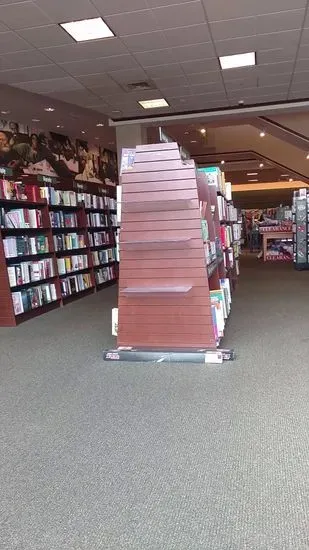 Barnes & Noble