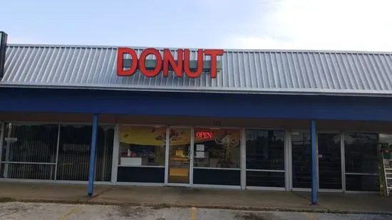 Cafe Donuts