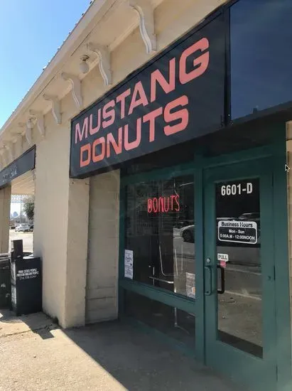 Mustang Donuts