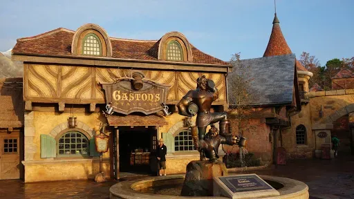 Gaston's Tavern