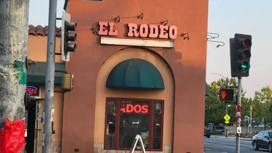 El Rodeo Menswear