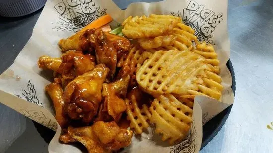 Dick's Wings And Grill San Pablo