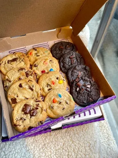 Insomnia Cookies