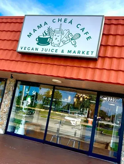 Mama Chea Cafe - Vegan Juice & Market