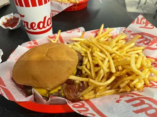 Freddy's Frozen Custard & Steakburgers